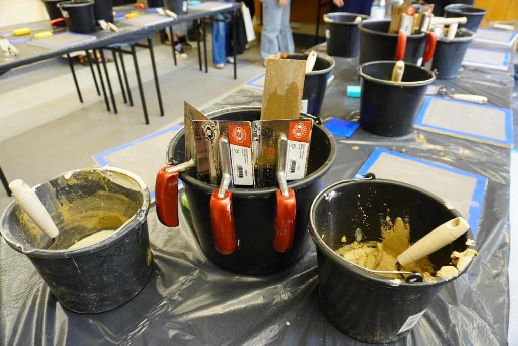 Materiały i narzędzia przygotowane do zajęć praktycznych